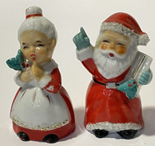 Vtg Santa  Mrs. Claus Salt  Pepper Shakers Spaghetti Gold Trim label Japan
