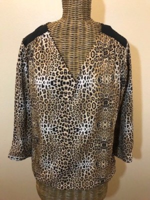 THE LIMITED -  BLACK 3/4 SLEEVE LEOPARD PRINT BLOUSE - S
