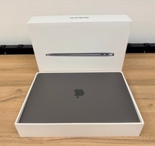 Apple MacBook Air 2020 13 Inch 1.2 GHz Core i7 1TB SSD 16GB RAM A2179