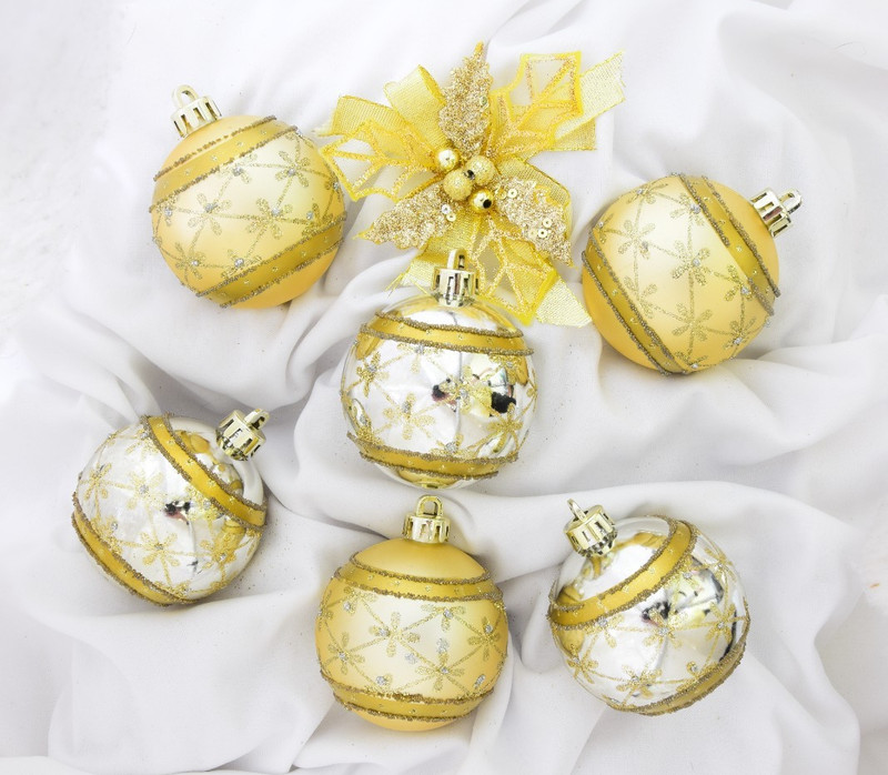 Silver And Gold Shatterproof Christmas Ornaments