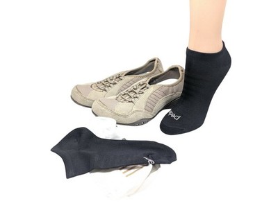 Dr. Scholl's Women's Size 6 Go Play Sneakers Tan Leather with 2 Pr Peds Socks