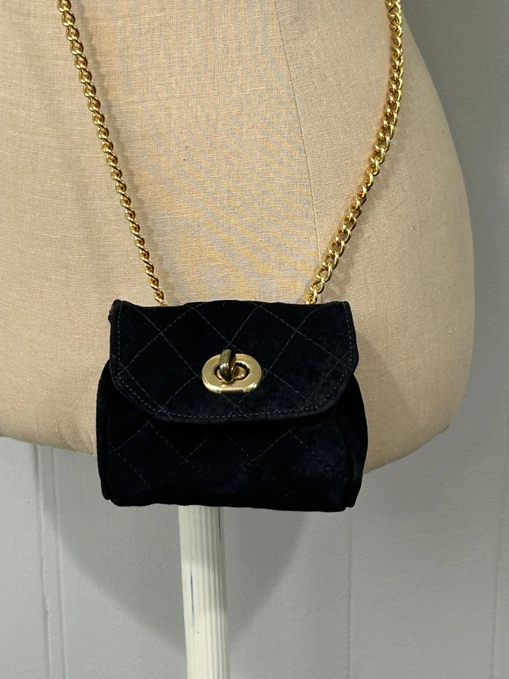 Bolso de Hombro Monedero Vintage Ann Taylor Acolchado Negro Gamuza Cadena Tono Dorado Foto 2 de 4
