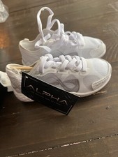 New Nfinity Alpha YOUTH Cheer Shoes with Case WHITE Youth Size 10