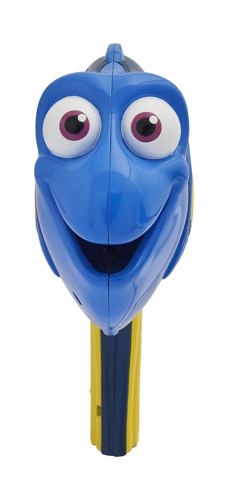 FINDING DORY Let's Speak Whale Voice Changer; 2016 Bandai - Imagem 2 de 2
