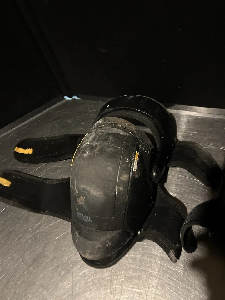 Juego de rodilleras Toughbuilt Gel Fit soporte muslo TBL-KP-G3 Foto 2 de 4