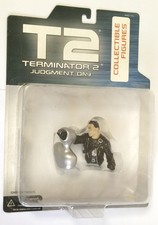 Terminator 2 Mirage T800 Vs T1000 Personnage De Collection