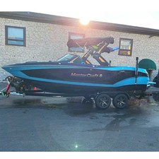 Like New 2022 Mastercraft X22 Surf Boat Fully Loaded