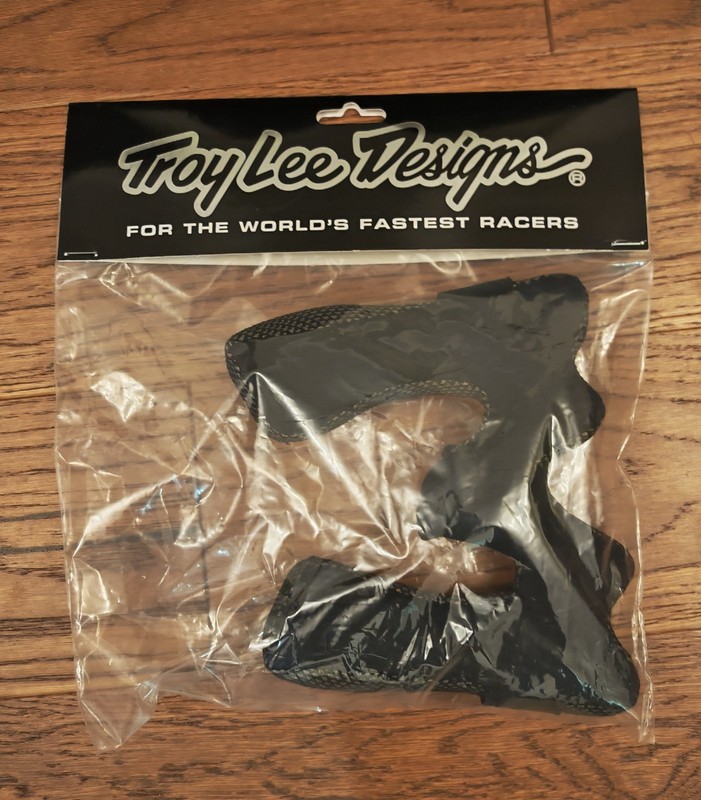 Troy Lee Designs D4 Cheek Pads Size Large Brand New