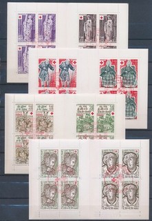 XE75335 France FDC cancels red cross booklets used
