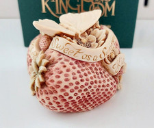 HARMONY KINGDOM SWEET AS A SUMMERS KISS MADE IN UK INCORRECT BOX