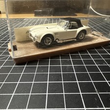BOX 1/43 Shelby Cobra