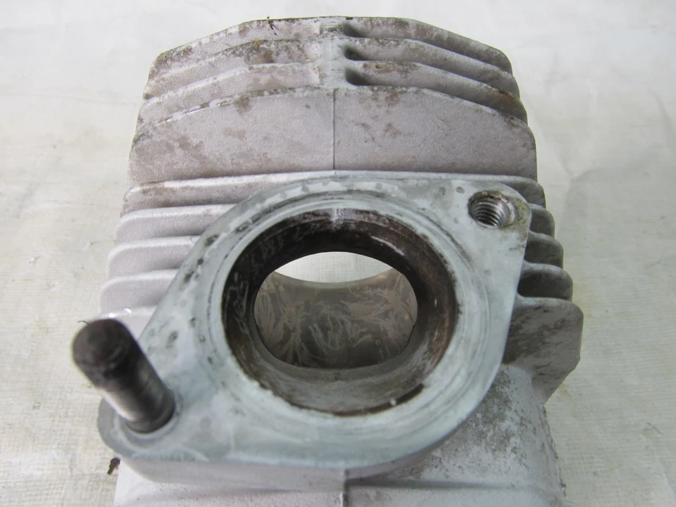 Arctic Cat Sno Pro Z 440 2003 cilindro de aire acondicionado Foto 2 de 4