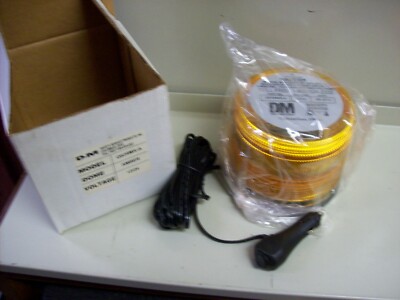 D&M Amber Roof Light Q625MX-A with Magnetic Base & Power Cord with Plug