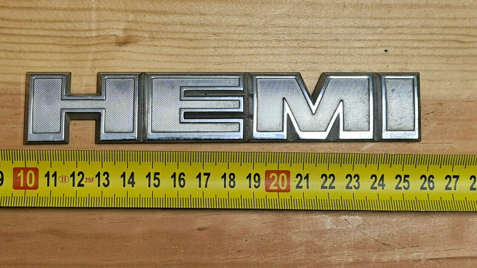 日本正規品 Dodge Hemi emblem OEM 格安店