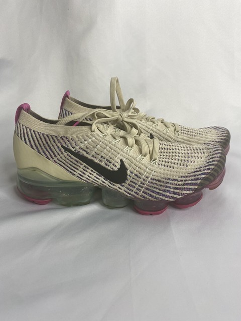 size 10 women's nike air vapormax shoes