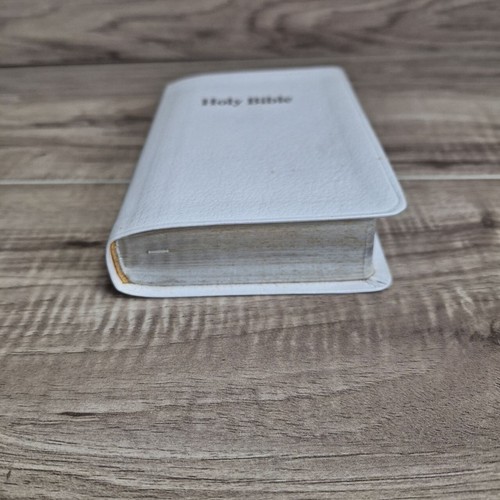 KJB Compact Text Bible Bonded Leather White W1708S HOLMAN 1982 USA Silver Edges - Foto 8 di 11