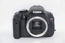 Canon EOS Kiss X5 Digital SLR Camera Tested with Battery and Accessories