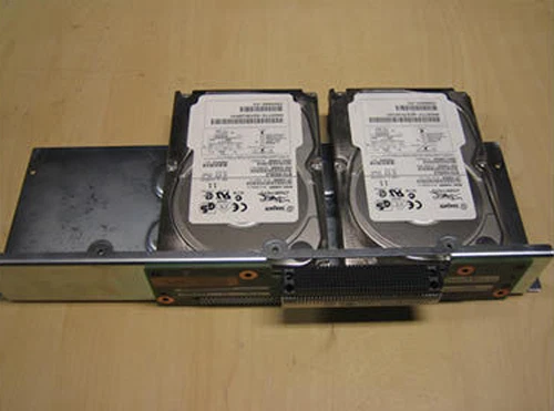 SUN SC Peripheral SCSI BP Backplane Board 270-5780-02 - Incl 2x 18GB HDD