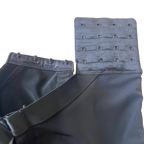 Torrid Active Black Underwire Full Coverage Sport… - image 7