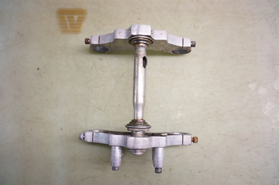 1973 DUCATI DM350 DM 350 SCRAMBLER SCR СКОС ОДИНОЧНЫЙ *2808 тройное дерево - Изображение 3 из 4