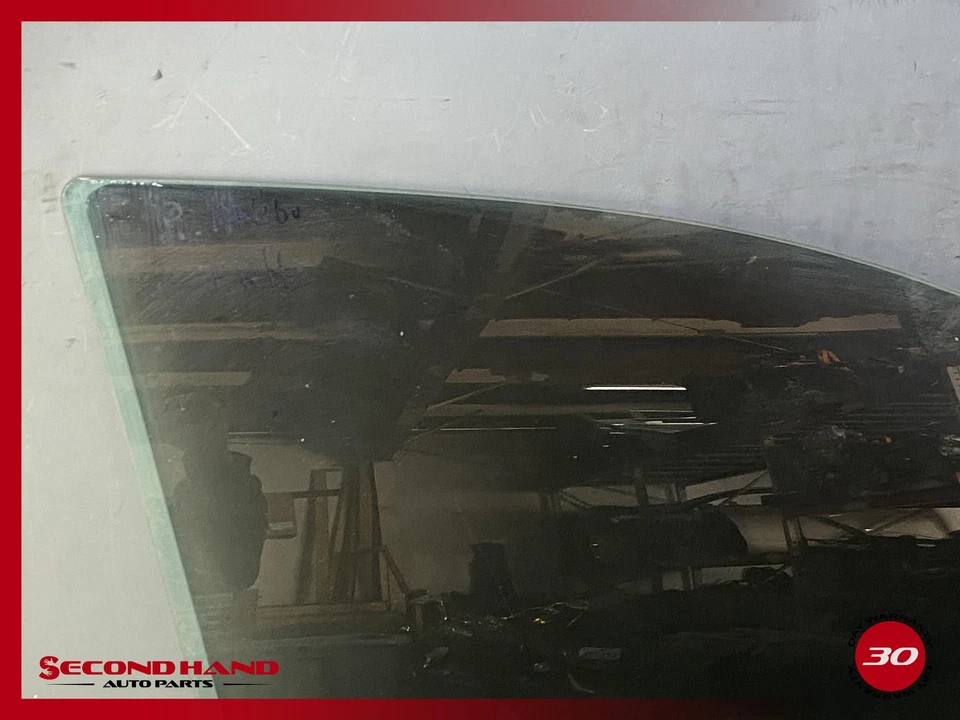 Vidrio ventana puerta delantera derecha pasajero Chevrolet Impala 14-20  Foto 3 de 4