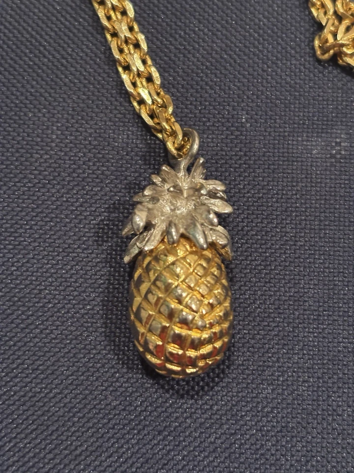 Vintage signed Talbots Gold Pineapple extra long statement Necklace 19” - Image 3 of 4