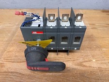 ABB OT200U03 200A 3-Pole Non-Fused Disconnect Switch 600V w/ Handle Shaft Aux