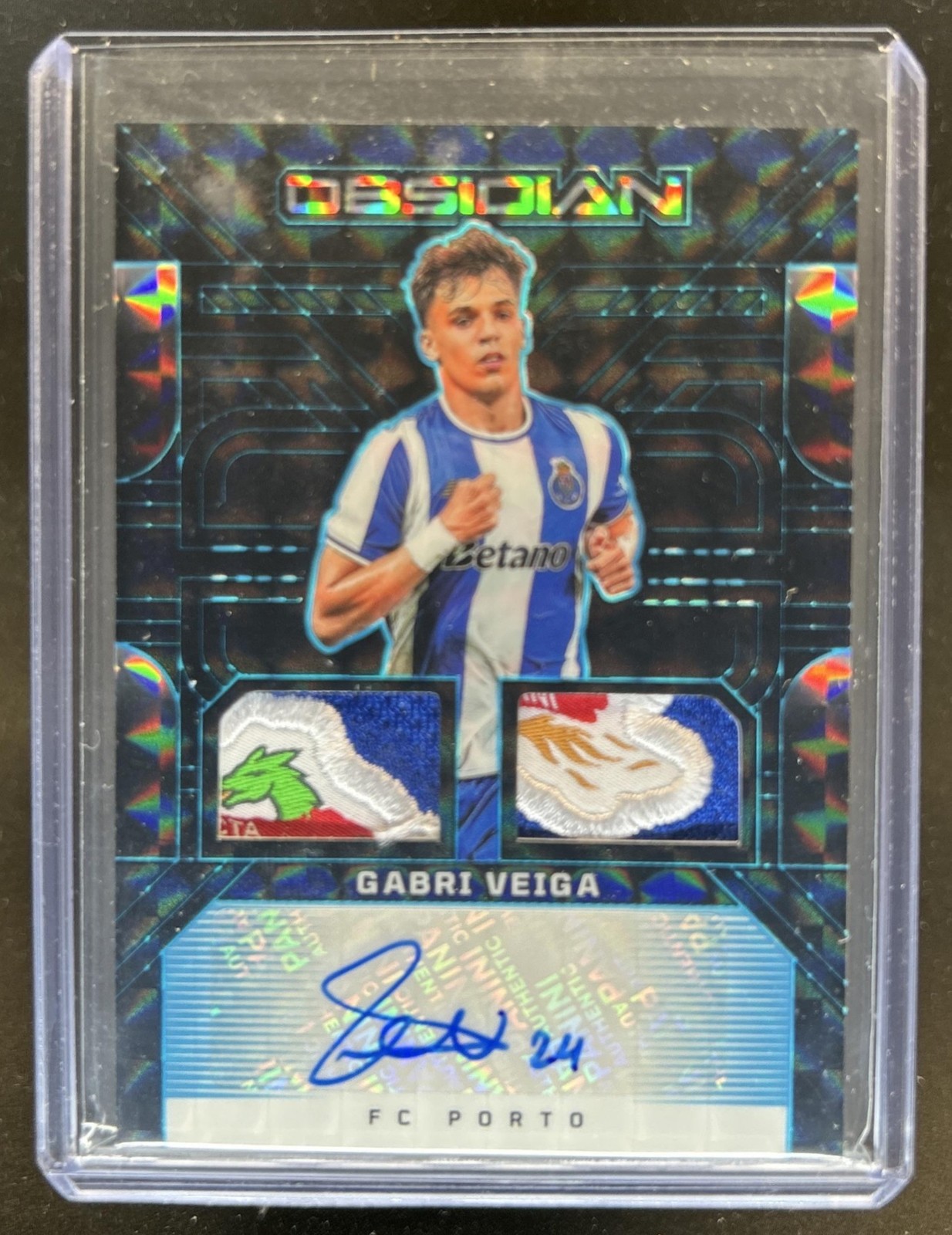 2025-26 Obsidian Gabri Veiga Dual Patch Auto Autograph Blue Finite #1/1 view 1