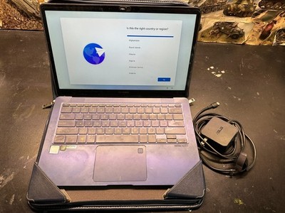 ASUS ZenBook 3 UX490UAR - Intel Core i7-8550U 1.8GHz 500GB SSD, 16GB RAM