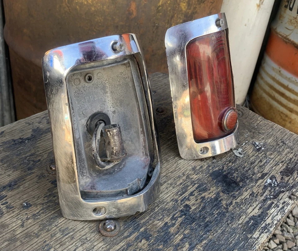 1950 1951 CHRYSLER IMPERIAL NEW YORKER SARATOGA TAIL LIGHTS - Image 4 of 4