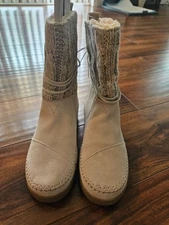 TOMS Nepal Light Grey Cable Knit Suede Winter Boots Size W 7 - Brand New