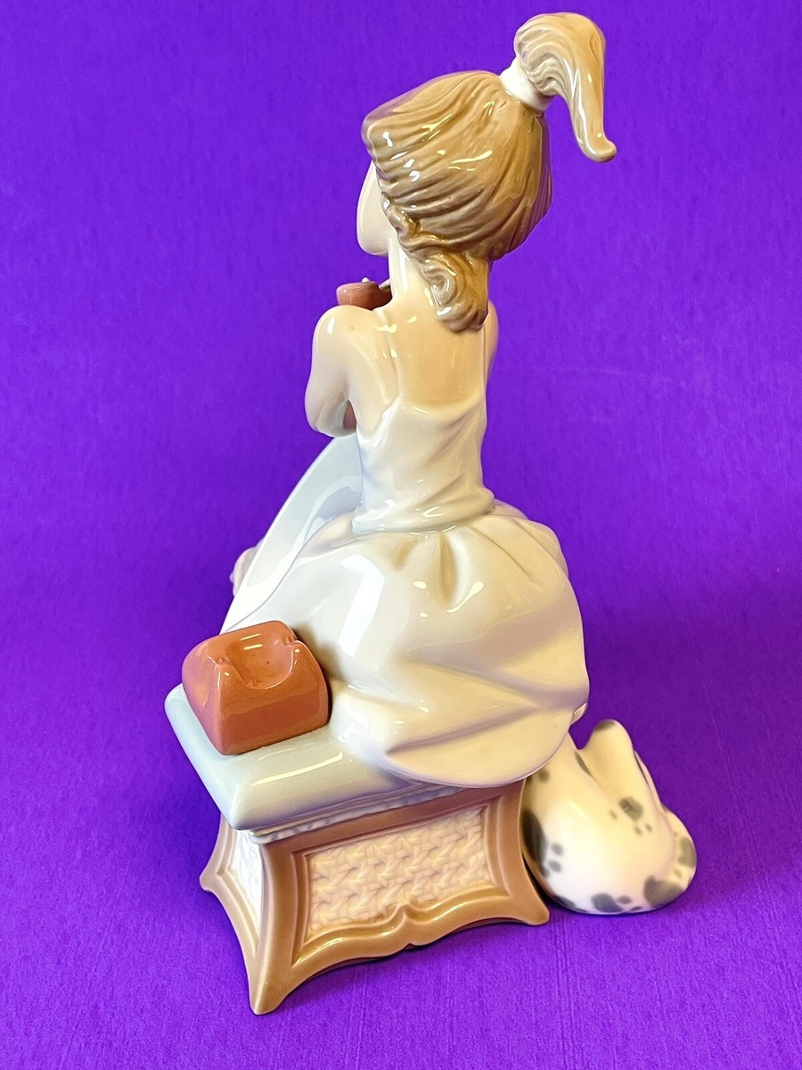 Lladro Chit Chat 5466 Girl w/ dog on Phone w/ Orig Box 1990 | eBay