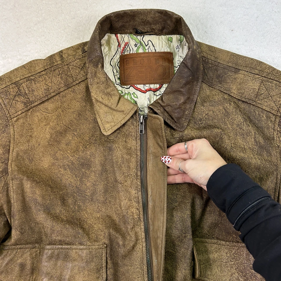 Chaqueta de Colección Ground Zero Para Hombres 44 Bombardero Cuero Mapa Forro Aviador Años 80 Foto 3 de 4
