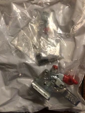 New Factory Sealed Destaco Horizontal Hold Down Clamp 305-UR