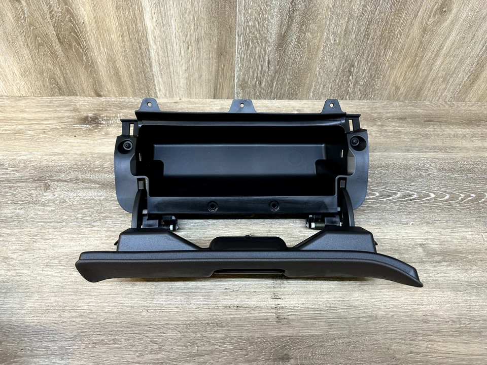 GMC SIERRA/CHEVROLET SILVERADO 2019-21 compartimento superior pieza OEM # 87858535 Foto 3 de 4