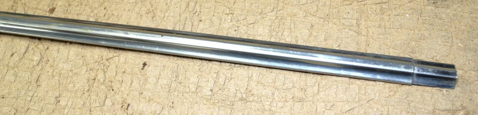 Ford Fairlane 500 1963 cupé techo rígido Sdn Wgn nuevo de stock guardabarros delantero moldura inferior Foto 3 de 4