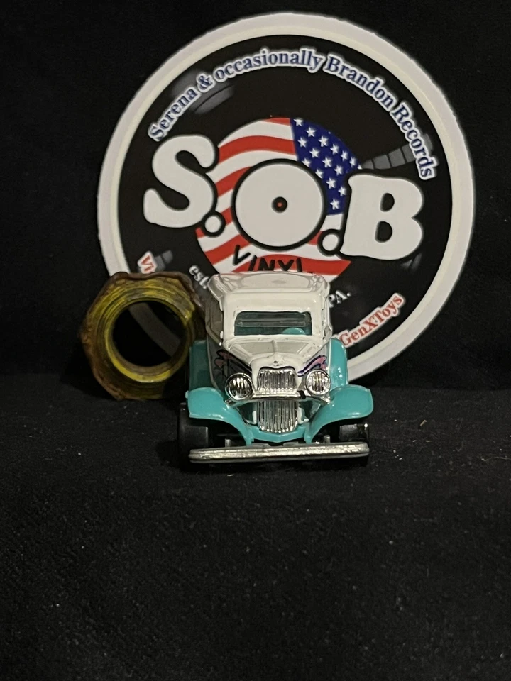 Camión Ford Delivery Panel Hot Wheels 1932 1:64 azul diecast usado casi nuevo estado Foto 2 de 4