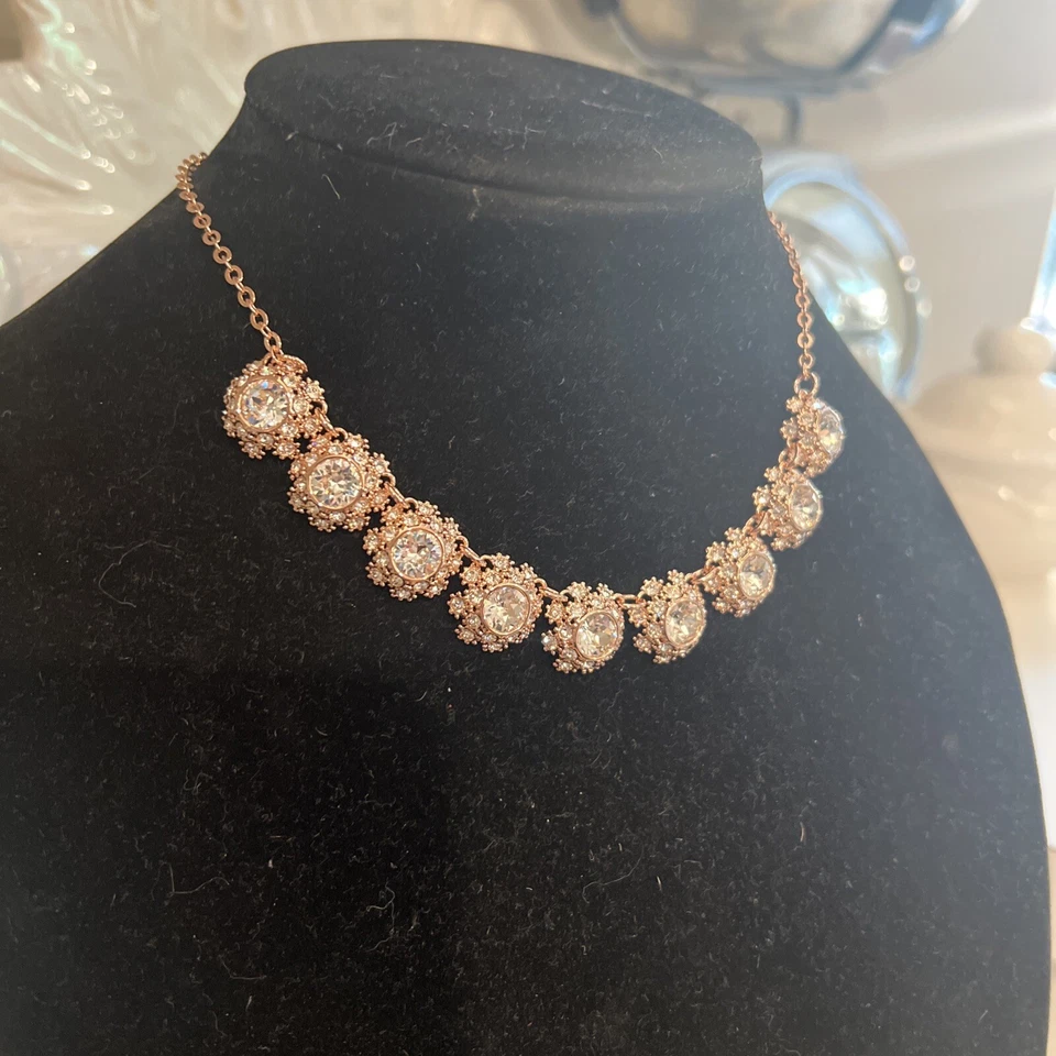 $159 COLLAR NUEVO CON ETIQUETAS TED BAKER ORO ROSA MARGARITA ENCAJE 17" CON CRISTALES DE SWAROVSKI JL81 Foto 3 de 4