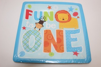 Amscan Fun to be One 1st Birthday Party Plates One Wild Boy 8-Count 10.25''
