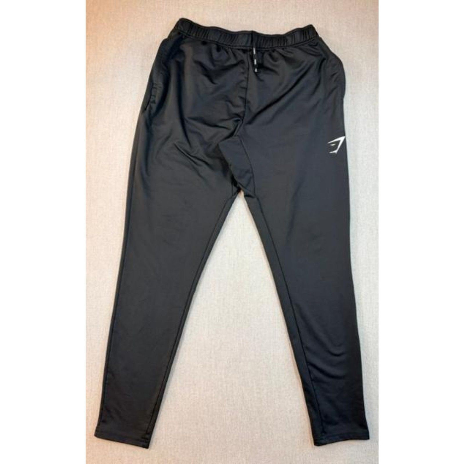 Gymshark Joggers Men's Size M Black Tapered Sweatpants Drawstring Logo
