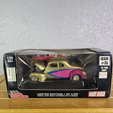 Racing Champions 40 Ford Coupe 1:24 Scale Limited Edition Gold Hot Rod Drag