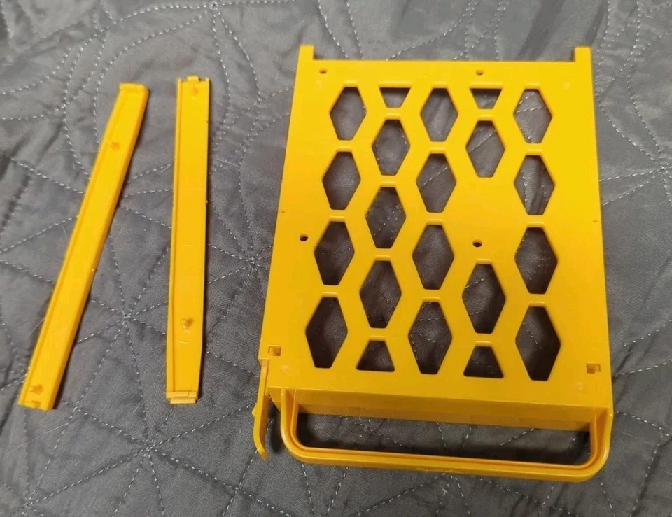 ZyXEL NAS540 Hard Drive Tray ,Hard To Find Replacement. - Image 3 of 4