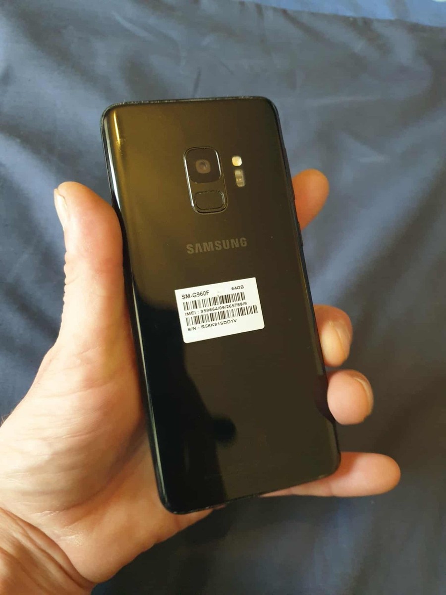 Samsung Galaxy S9 64GB Midnight Black Locked to Vodafone Good