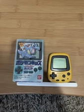 Nintendo Pocket Pikachu 1998 Pokemon pet Pre-owned  No Texted And Retro Bandai