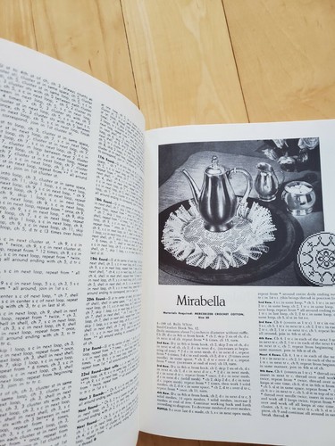 Crocheting Ruffled Doilies edited by Linda Macho (Dover Needlework Series) Mint* - Picture 4 of 4