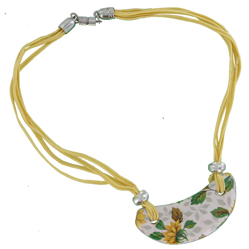 彩绘花卉陶瓷豆吊坠黄色项链项链 — 第 2/4 张图片