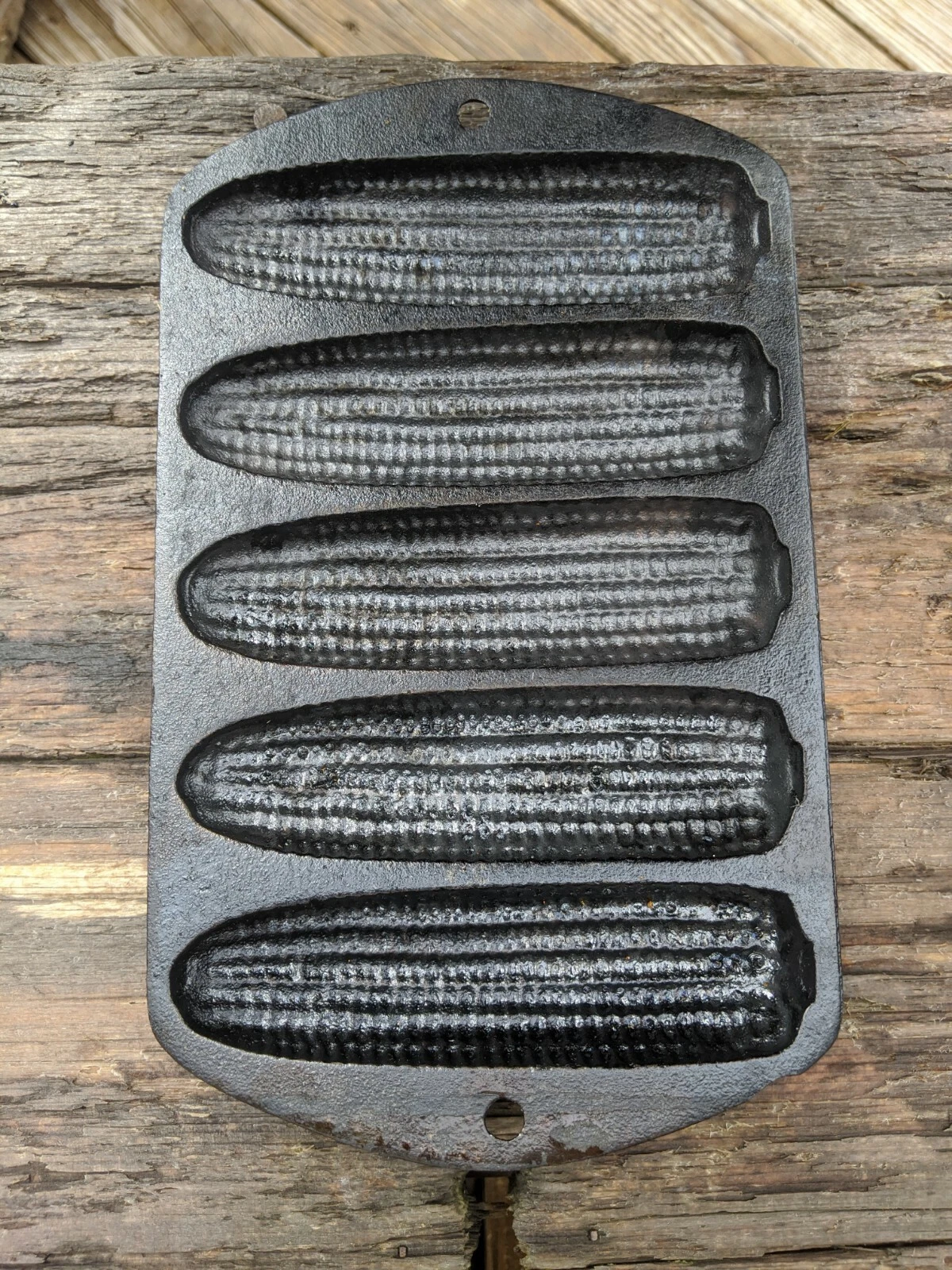 Vintage Cast Iron 5 Ear Corn Cob Shape Cornbread Muffin Cake Stick Pan Mold 1 L