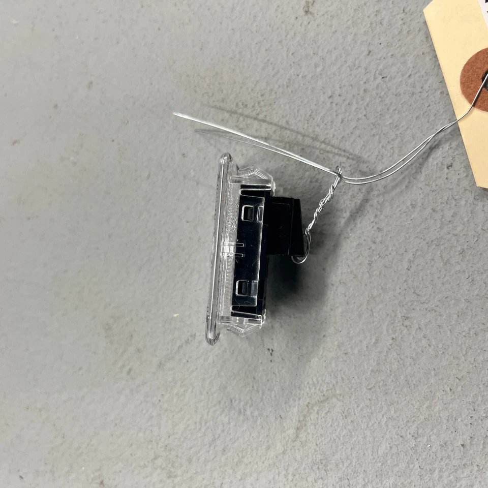 特斯拉型号 S 2012 - 2020 室内课程白灯 LED 灯原始设备制造商 — 第 3/4 张图片