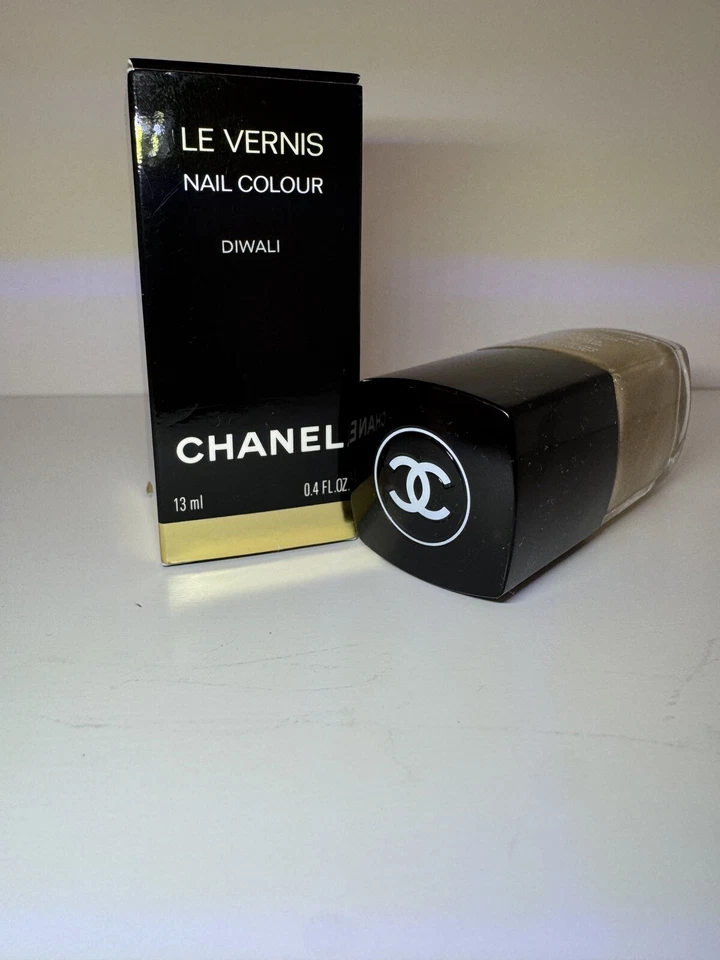 NUEVO Esmalte de Uñas Chanel Le Vernis "Diwali" 148.487 Edición Limitada Dorado Foto 4 de 4