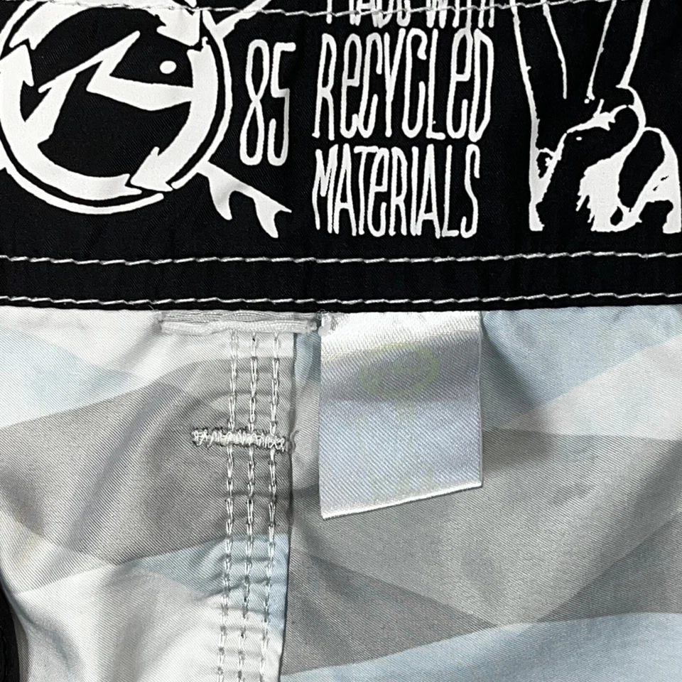 Bañador Rusty para Hombres Board Shorts 34 Playa Surf Azul Gris Materiales Reciclados Foto 4 de 4